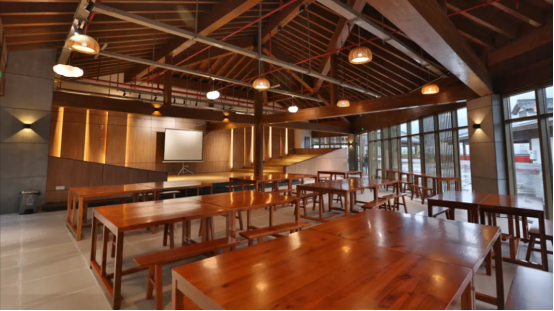 艺术培训场馆环境实景图,代表甜橙约课适配的 Art Training 场景